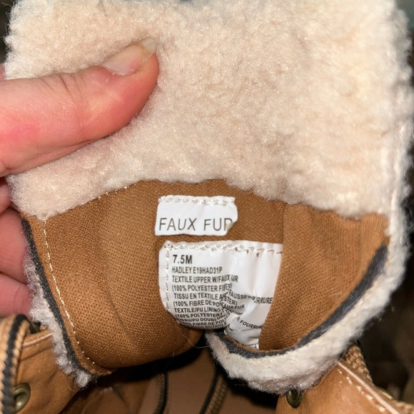 ESPRIT Hadley faux fur collar booties in camel color - Picture 7 of 7